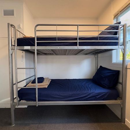 Waiheke Backpackers Hostel Onetangi Esterno foto