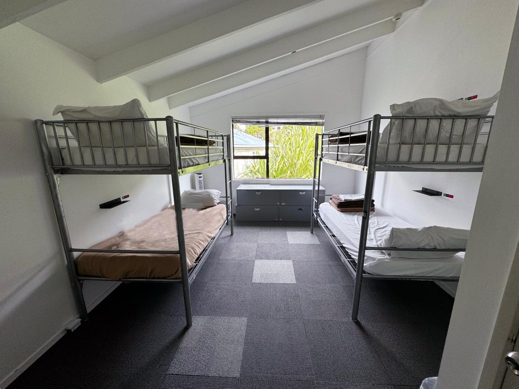 Waiheke Backpackers Hostel Onetangi Esterno foto