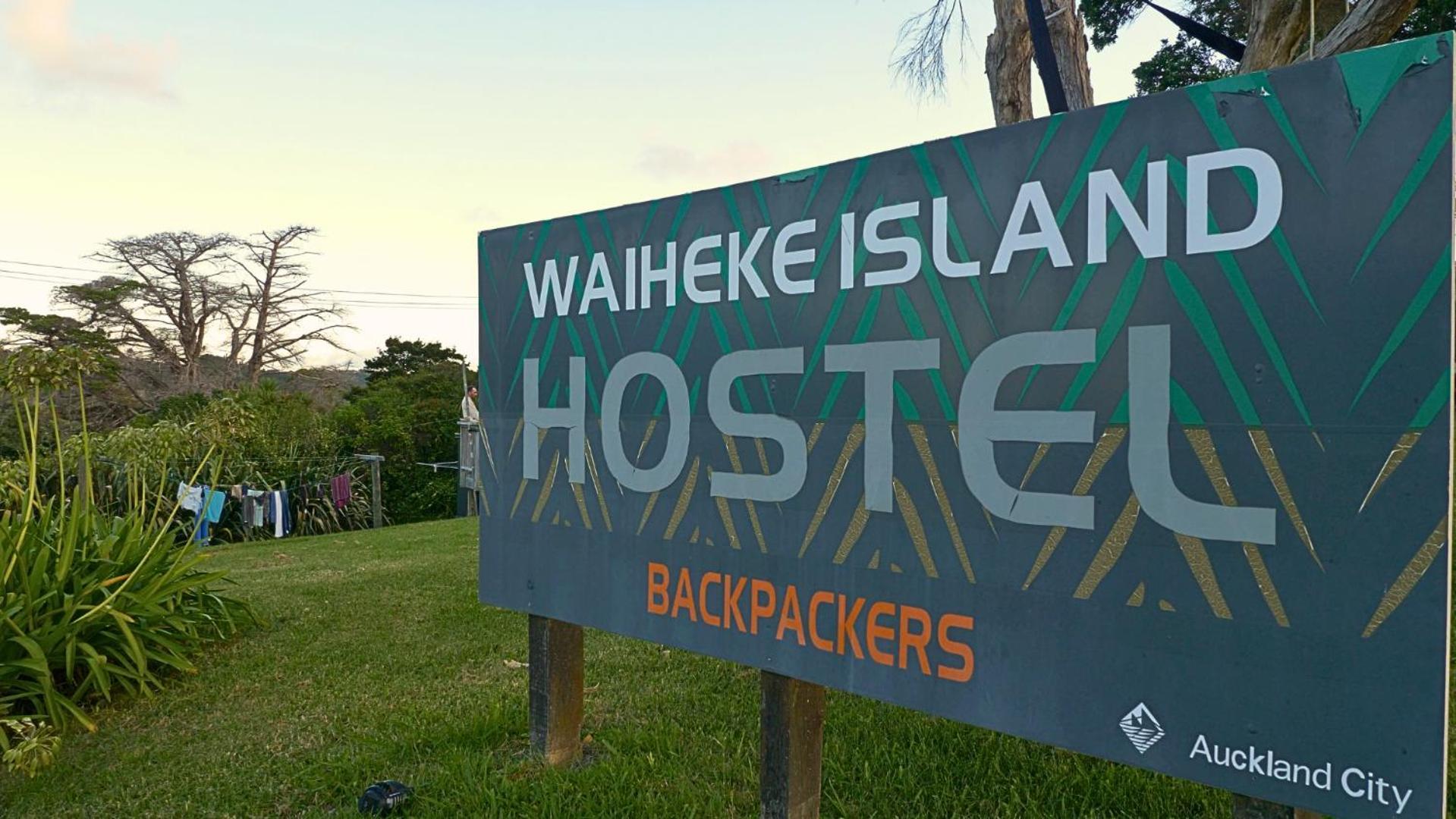 Waiheke Backpackers Hostel Onetangi Esterno foto